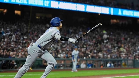 MLB(影)／我不會屈服！大谷翔平3支0後敲安「連續53場上壘」寫亞洲第一紀錄