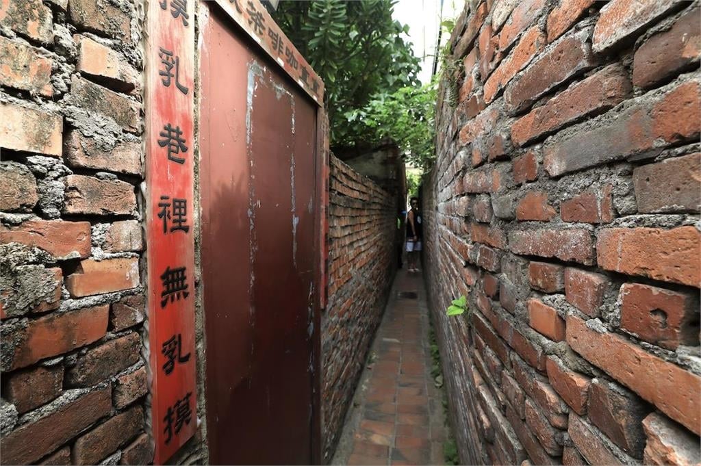 電視台徵「上圍突出女性」摸乳巷互動！還自爆「沒酬勞」遭炎上製作人急刪文