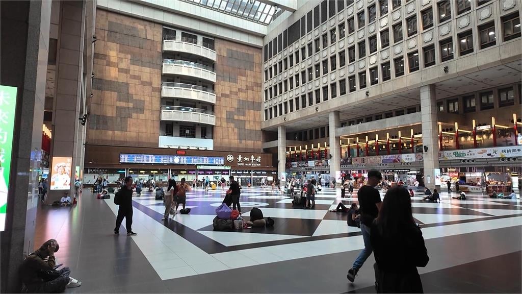 北車商場大洗牌！激烈九搶一　新光三越得標？台鐵：月底公告