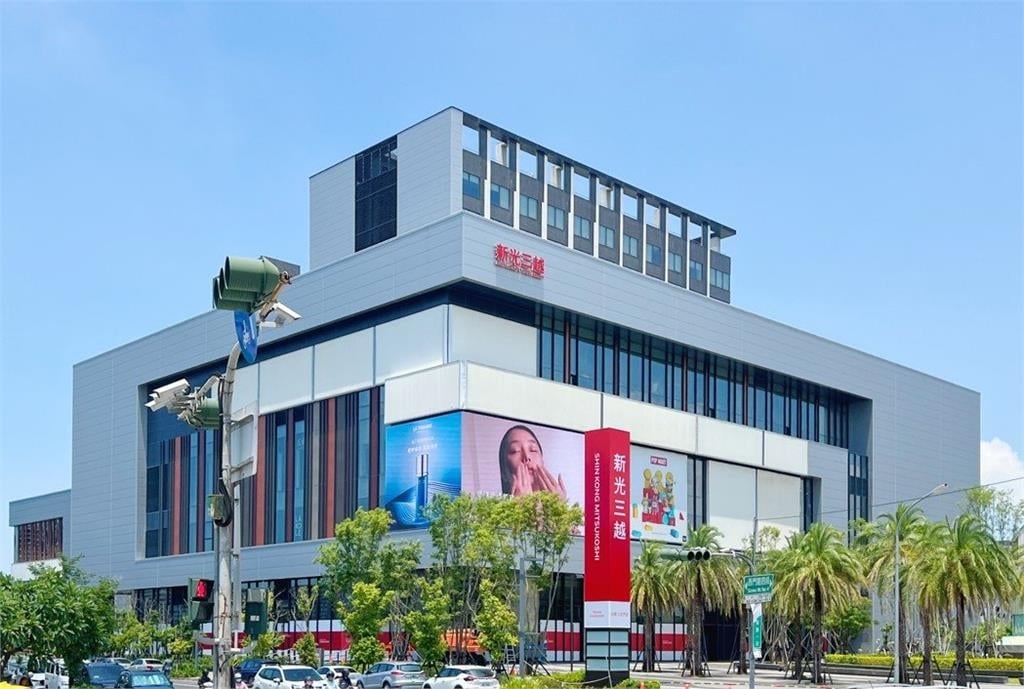 百貨商場接連進駐台南，黃偉哲：投資破百億！