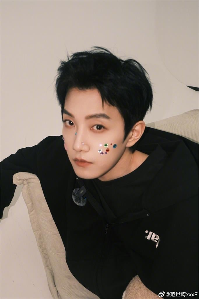 于朦朧遭傳被姦殺「剖腹挖出U盤」暗網瘋傳！范世錡「公開1鐵證」網驚：越描越黑