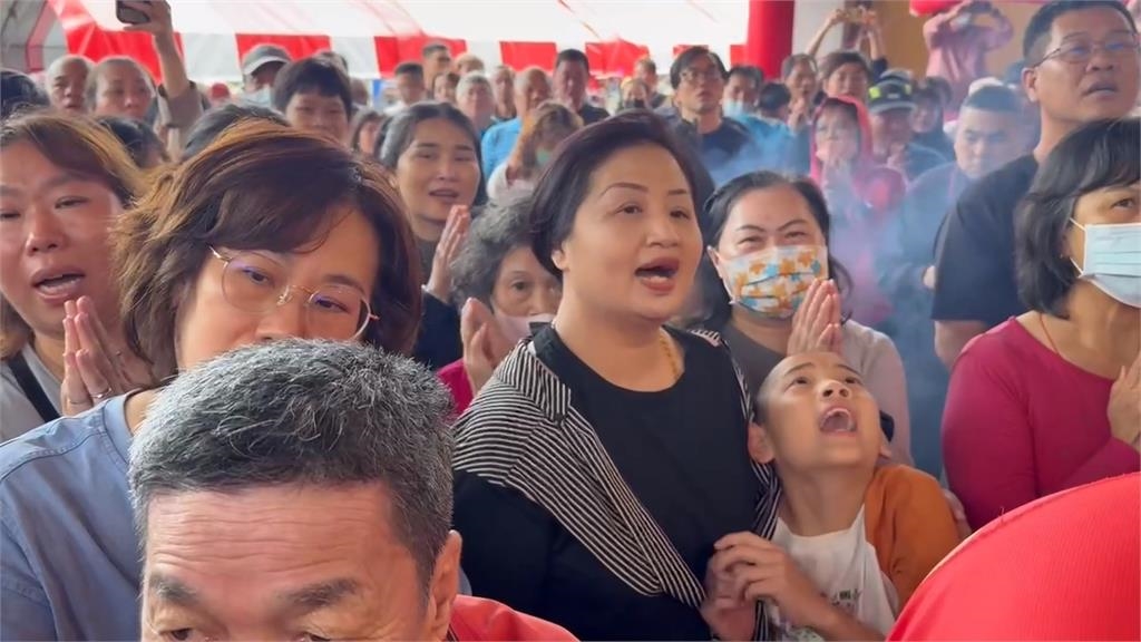 拱天宮三媽、作客媽新竹賜福　天氣放晴！信眾直呼：媽祖顯靈