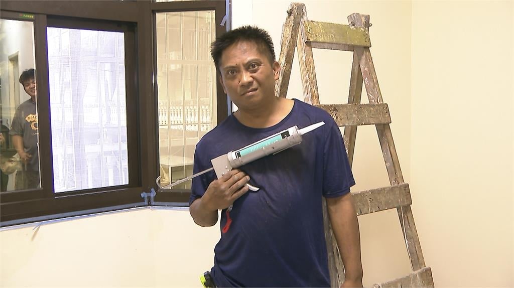 獨家！男子殺了披薩？　陪兒子DIY失敗意外爆紅被封「披薩殺手」