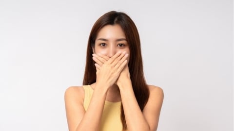 口氣困擾怎麼來？專家解析4大原因：純露作為日常口腔氣味管理的溫和選擇