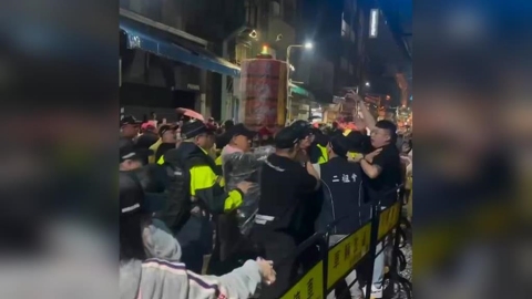 大甲媽回鑾經彰化爆衝突　女控被壓制頭撞地！警方回應了