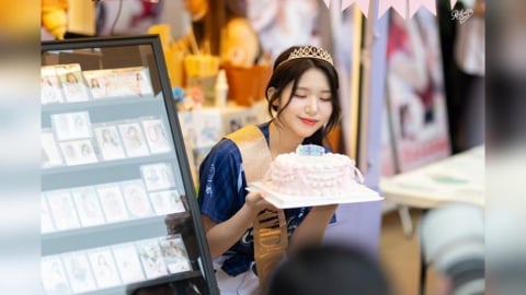 啦啦隊／樂天韓援廉世斌台灣過生日！看粉絲親筆卡片感動落淚「原來我被這麼多人喜歡」