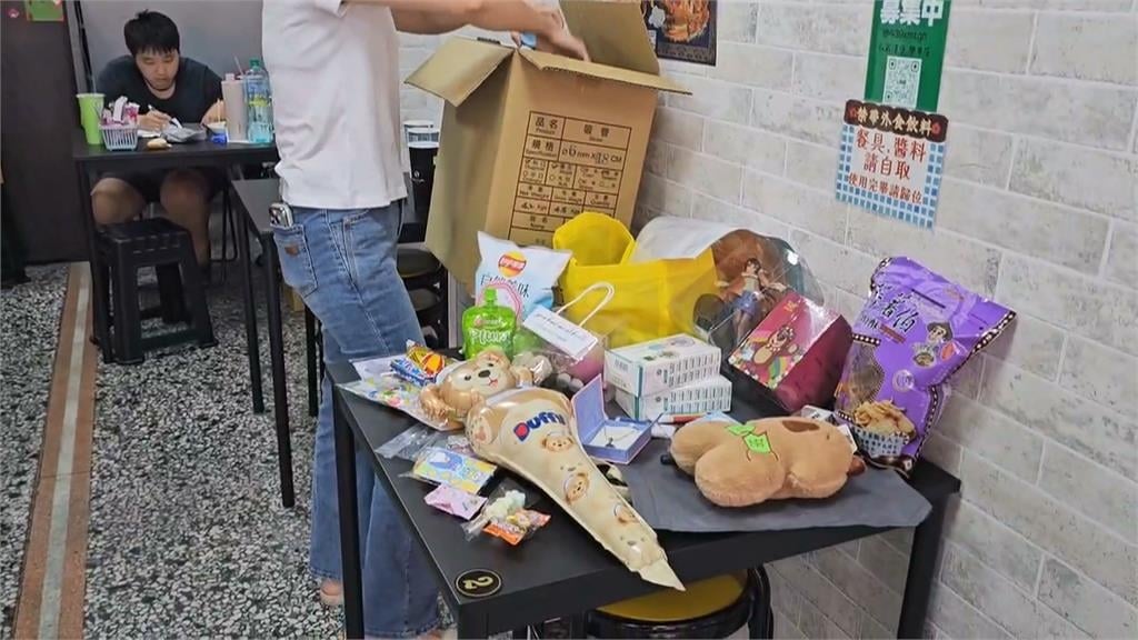 學甲"上白礁"萬人朝聖! 結緣品赫見"電扇.音響"信眾瘋搶