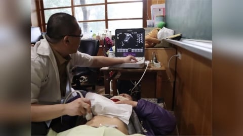 馬偕醫尖石鄉義診救命！  姐妹倆不菸不酒竟特殊PBC病例