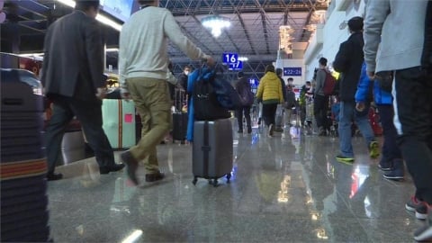 叫空姐不尊重？她喊「改稱空服員」原因曝光...1舉例掀兩派論戰