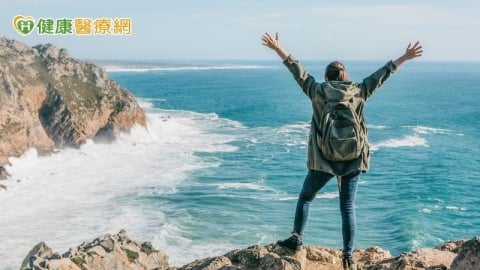 為什麼越追求快樂越空虛？你可能被「這個習慣」困住了