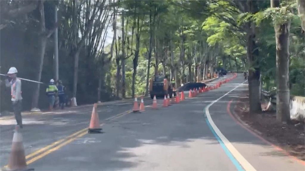 降低肇事率！１３９縣道奇觀　山路插滿防撞桿如棒棒糖