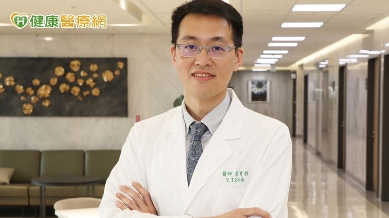 78歲資深藝人腰椎狹窄險坐輪椅　醫：下背痛拖久恐神經萎縮