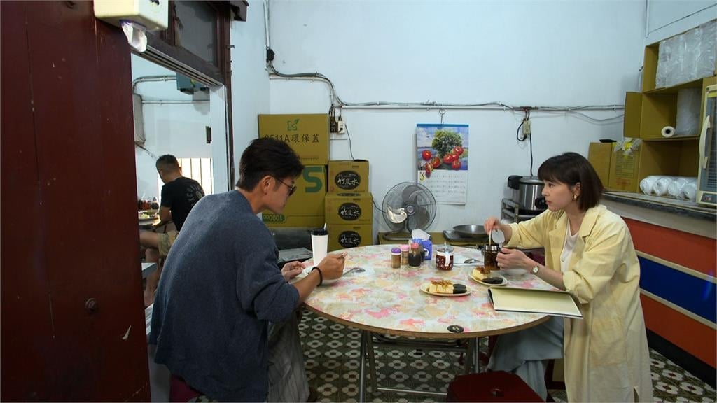 陳志強加入《豆腐媽媽》本色演出「機車醫生」 ！對蘇晏霈「辣椒洗禮」十分敬佩