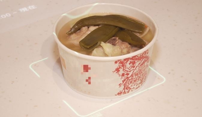 AI救缺工！點餐機身兼點餐、結帳　智慧送餐更省力留人才