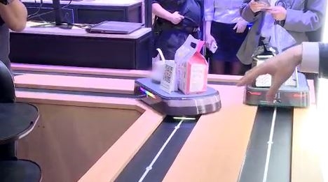 AI救缺工!點餐機身兼點餐、結帳 智慧送餐更省力留人才
