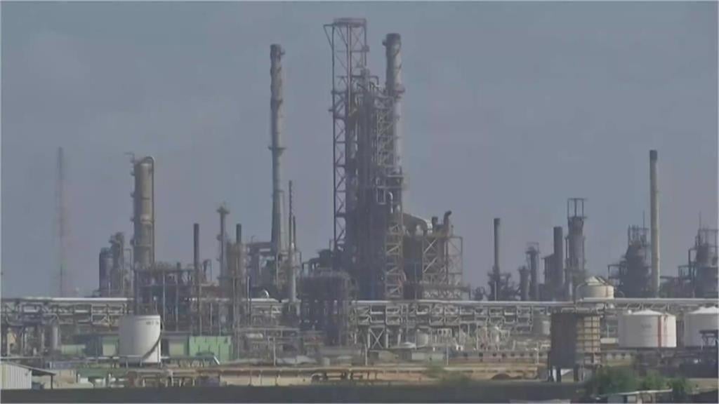 油價又要漲？美伊談判陷僵局…專家示警「衝突若持續拖延」：恐破150美元