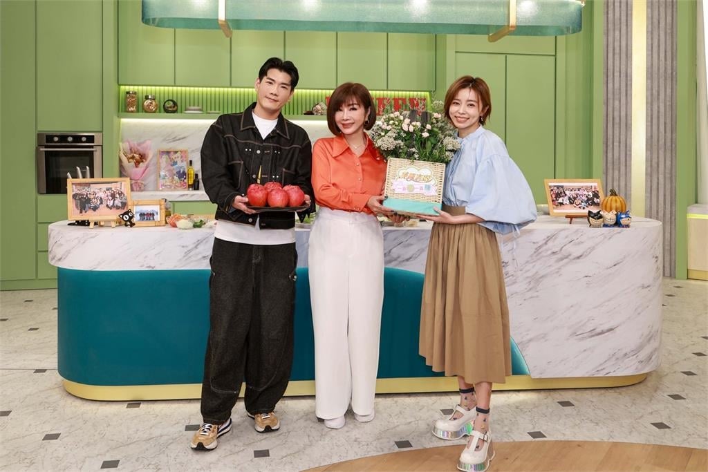 《美鳳有約》 客戶最愛觀眾擁戴陳美鳳被封「親和力女王」！全新佈景再創輝煌