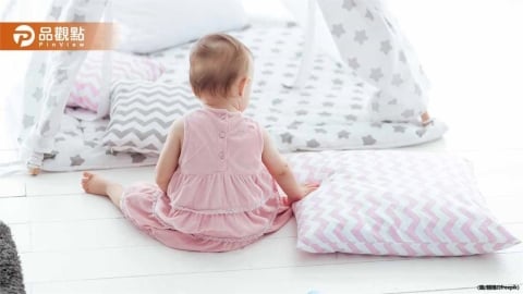 9個月女嬰沙發窒息！消防搶救2分鐘救回來了