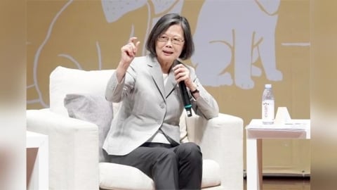 Threads留言是不是本人？　蔡英文神祕笑稱：沒有被授權回答