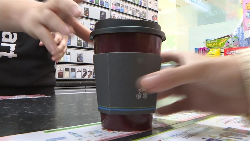 五一連假各大超商祭優惠！「買51送51」民眾搶便宜