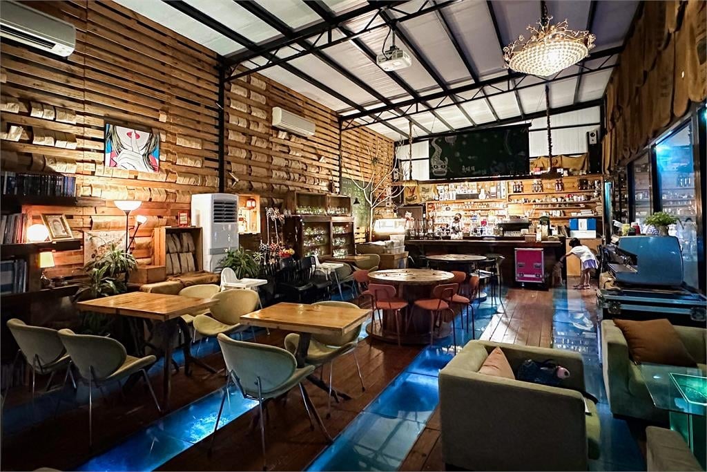 甜點只是配角？走進嘉義旅行新體驗　青年用私房鹹食顛覆茶咖館想像