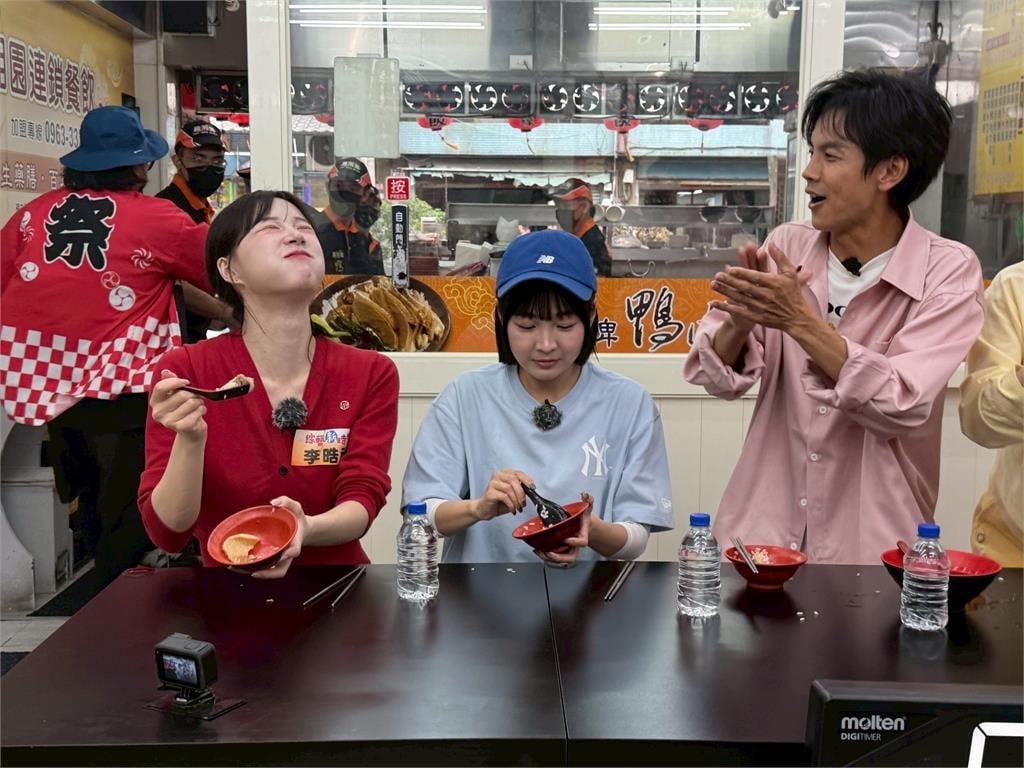 對抗員林之光！《綜藝新時代》團隊比吃鴨肉飯慘輸大胃王「異次元女孩」小慧
