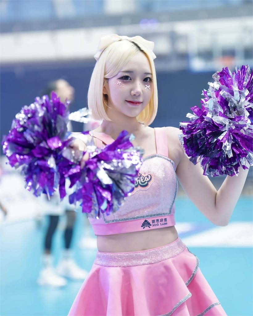 髮香來尬聊(圖影)/桃氣Angels「金星女神」朴星垠降臨!理想型是這實力派演員