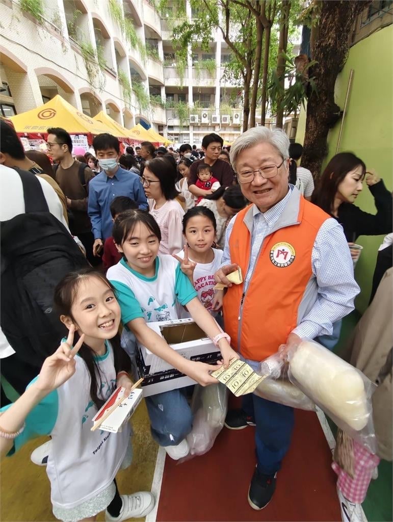 仁德醫專攜手工商建研會深耕地方教育   首創亞大碩士班進駐並開啟「五專直升碩士」