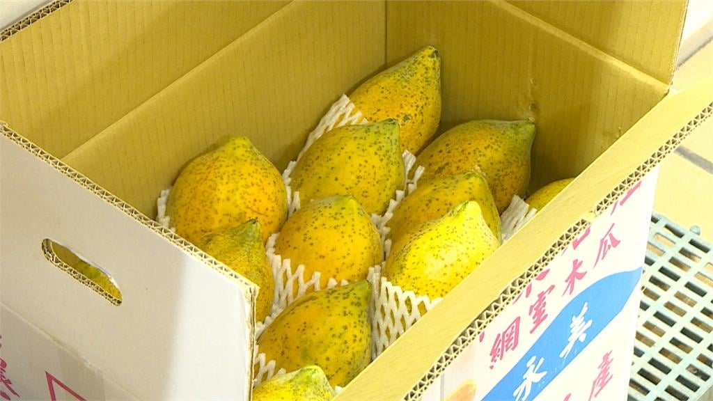 坊間流傳木瓜可豐胸、治關節炎？營養師揭「2迷思」吃多反傷肝腎！