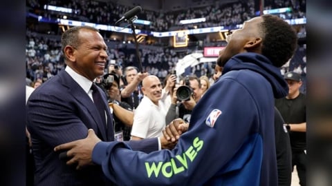 NBA(影)／A-Rod場邊嗨翻！從棒球傳奇到NBA老闆熱血見證灰狼晉級
