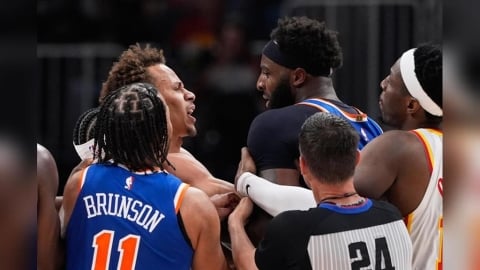 NBA(影)／尼克老鷹大亂鬥超激烈！連「裁判都被推倒」總計2球員遭驅逐