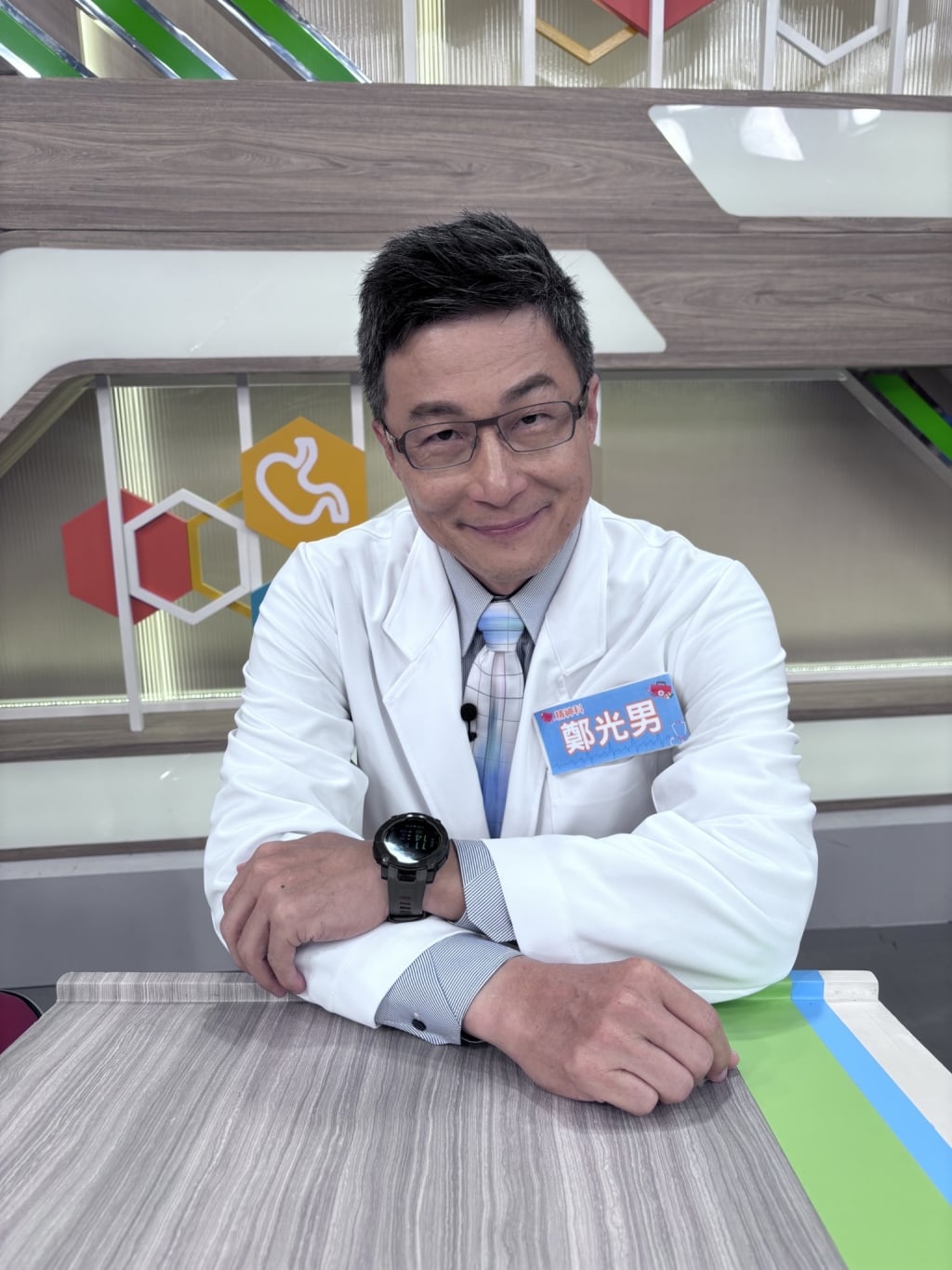 (影)／巫苡萱偏頭痛尋求協助 沒想到醫生再補一刀頭更痛？