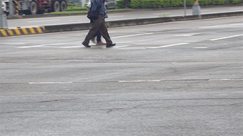 過馬路要跑百米？　台中環中路過馬路時間不足將改善