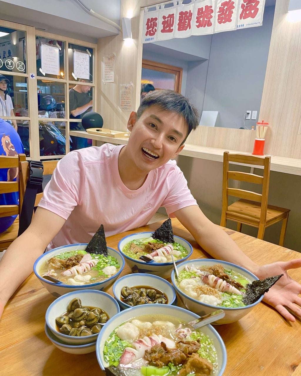 Eason《姊妹亮起來》鐵齒主持惹禍上身　遭靈異跟回家「床邊漫步」一個月！