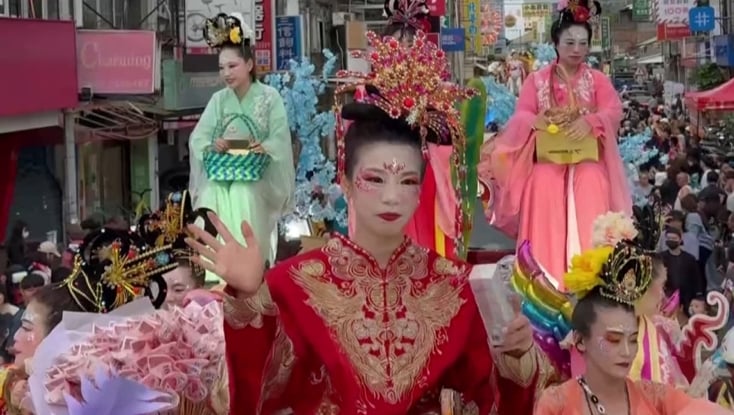 藝閣遊行 ! 本土集團結合品牌 打造主題藝閣成矚目焦點