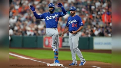 MLB(影)／道奇「西語老師」和太空人有奇妙緣分！竟擁有2017年冠軍戒指