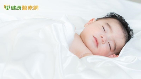 1歲女嬰心臟破洞4mm!體重僅8.4kg發育落後 微創手術救命