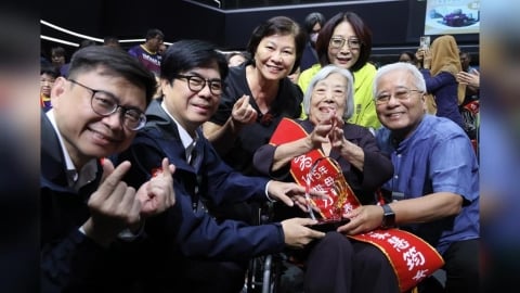 最暖母親節！「高雄托育再升級」陳其邁送大禮：推動一國小學區一公托