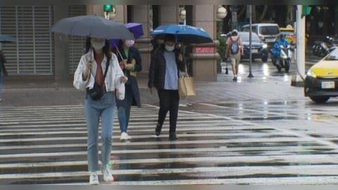 東北季風影響！北台今日偏涼有雨「母親節回溫陽光露臉」