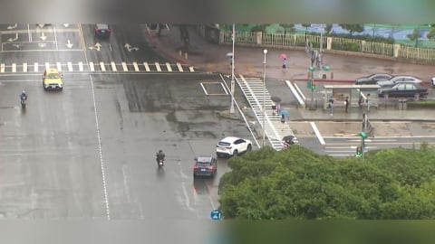 出門帶傘！2縣市大雨特報「影響時間曝光」