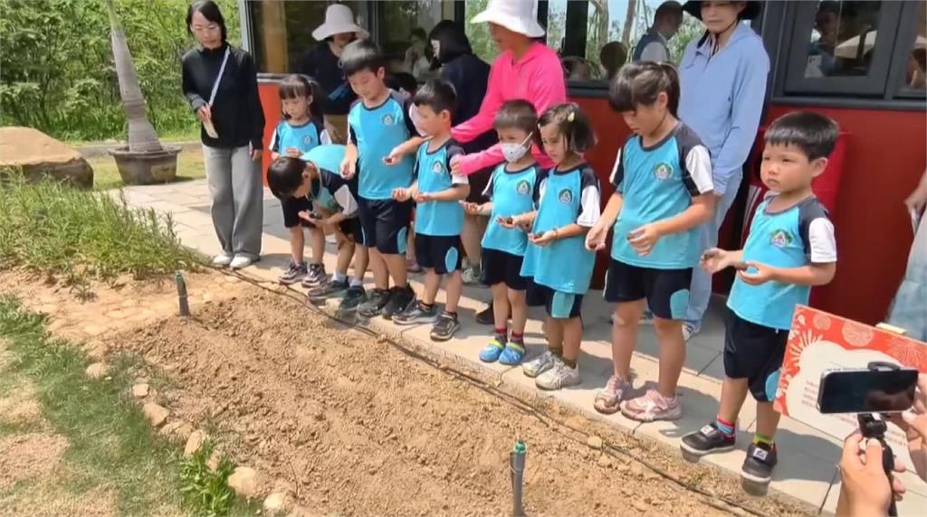 苗栗新埔國小變復育基地 保護逾17種受威脅植物