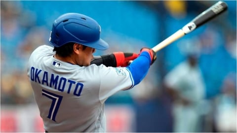 MLB(影)/日本製比較好用?岡本和真連10場敲安成「藍鳥5冠王」19億沒白花