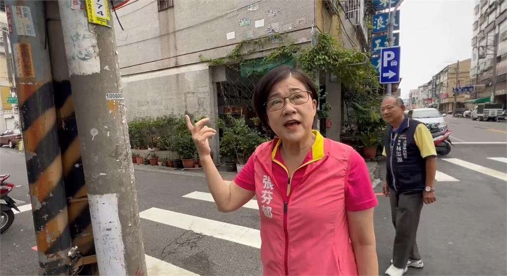 台中大里「空中甜甜圈」? 綠議員踢爆「電線桿長出電纜線圈」奇觀