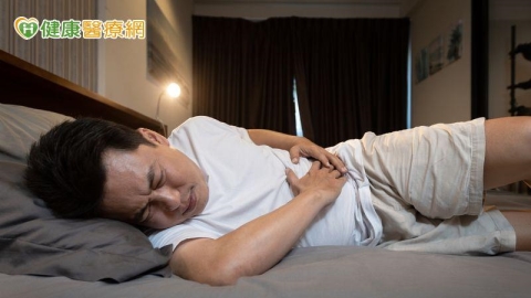 29歲壯男聚餐後劇痛竟是胰臟炎！醫揭元凶　死亡率最高40%