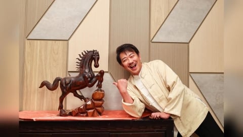 戲劇男神江俊翰回歸!接演民視《豆腐媽媽》挑戰「複雜議長」