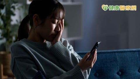 「追網紅學育兒」可能反成媽媽焦慮來源　專家揭內容同質化影響