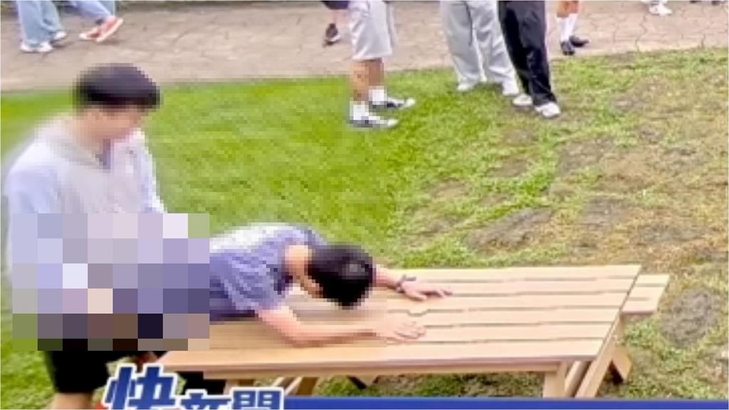 擎天崗激戰桌「男女撞完5分鐘」暴紅!多人輪番打卡「驚見男男趴桌」模仿開戰