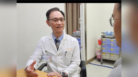 痔瘡出血不要緊？   「鮮紅轉暗黑…」30歲男其實三期直腸癌