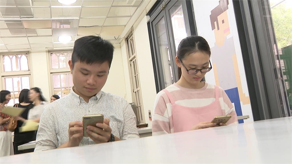 兒女沉迷網路偷玩手機　藝人聶雲制定「數位家規」