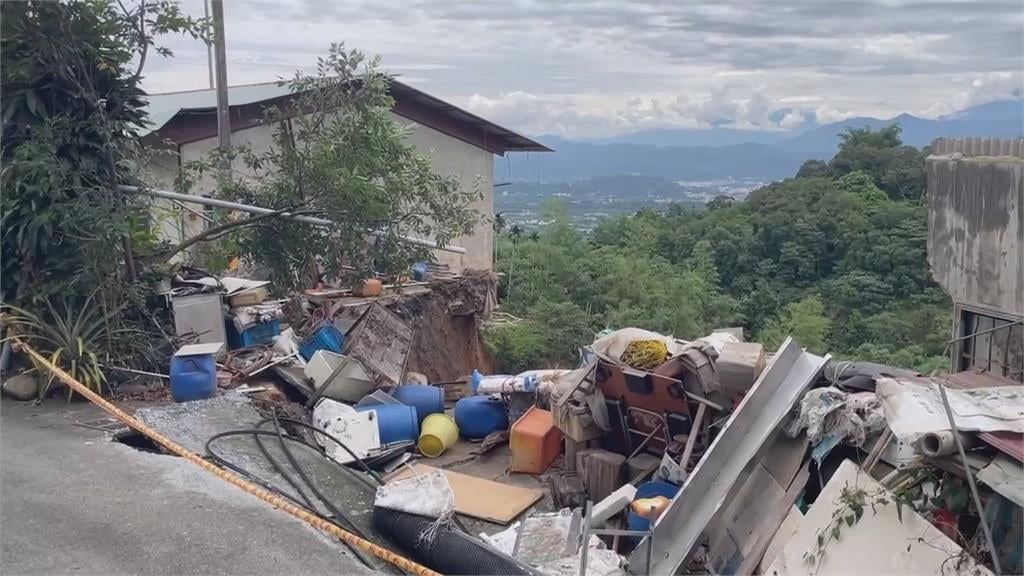 雲林林內坪頂村邊坡修復　又傳地基滑落！急撤離安置居民